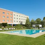 Anusca Palace