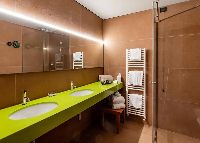 Anusca Palace Hotel 4*