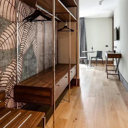 Hotell Anusca Palace 4*