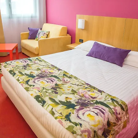 Anusca Palace 4*
