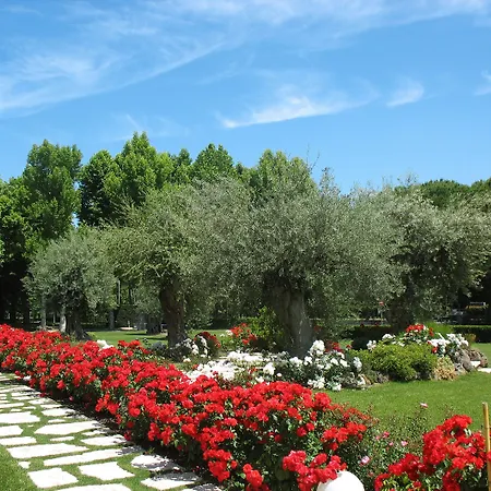 Anusca Palace 4*