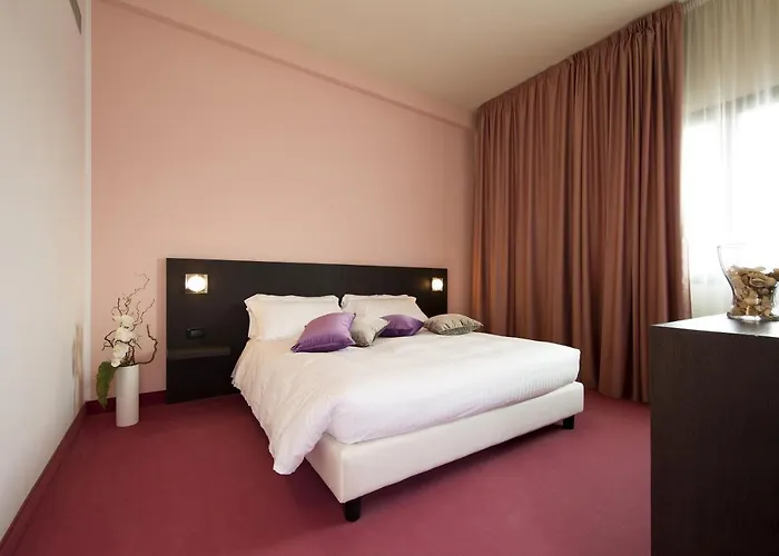 Anusca Palace Castel San Pietro Terme