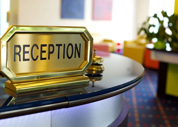 Anusca Palace Hotel 4*