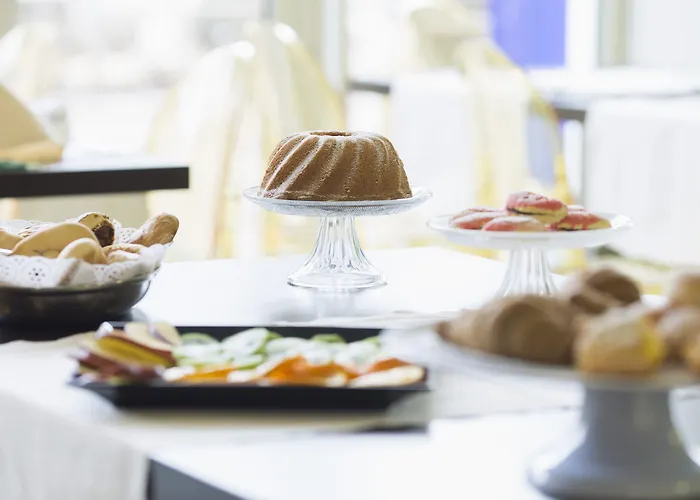 Anusca Palace Hotel 4*