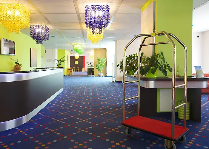 Anusca Palace Hotel 4*