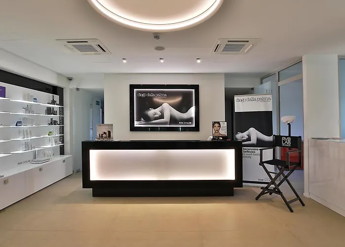 Hotel Anusca Palace 4*